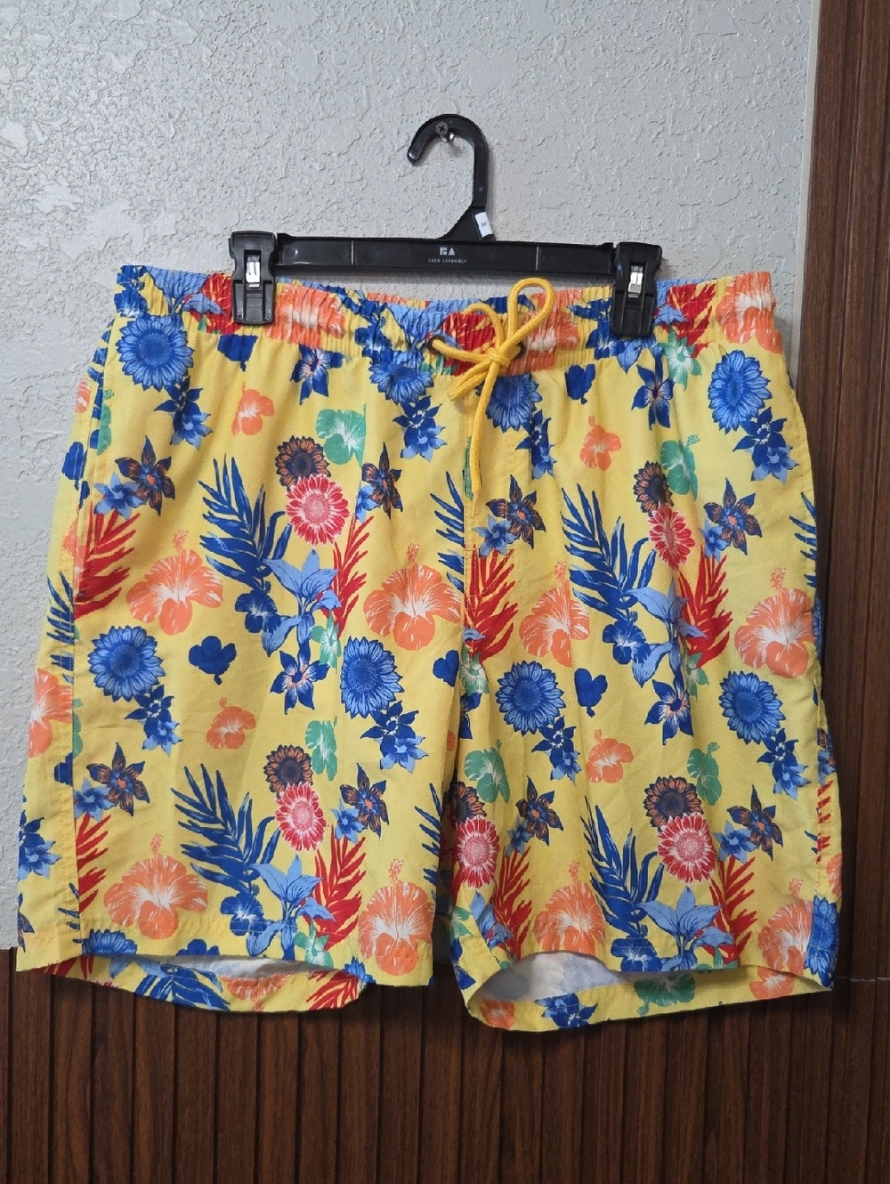 Tropical Floral Swim Trunks ☀️ Vibrant Yellow Hibiscus Board Shorts 2xlarge[1265